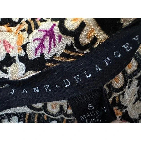 Jane + Delancey Womens S Top Mixed Paisley Floral Pintuck Button Blouse Tunic - Picture 5 of 7